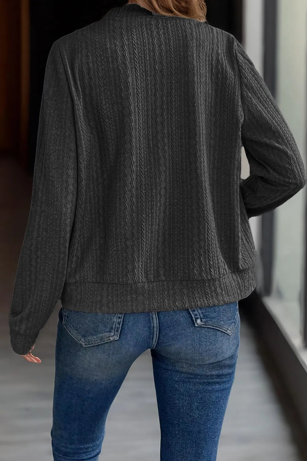 27dd35eb-11c1-42a3-bb77-e2923d4fd515-Max