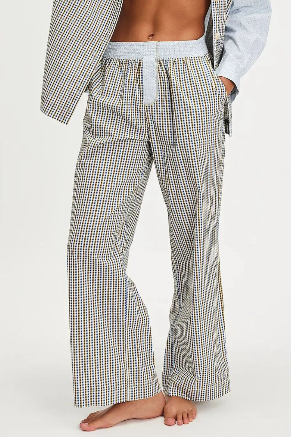 b2419401-a53e-4e57-9800-cfae92021d9d-Max